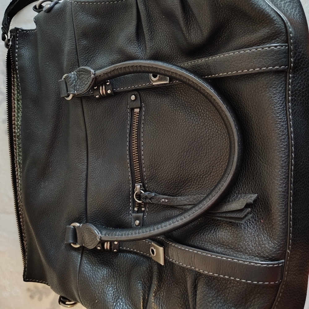 The Sak Black Leather Classic Shoulder And Crossbody Bag - Picture 7 of 12